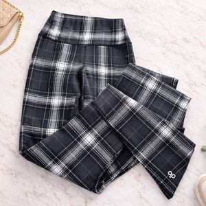 ALO Yoga Black and White Patterned Leggings